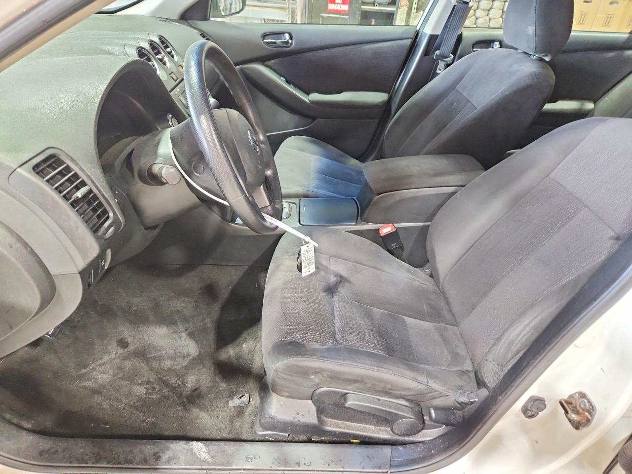 2010 NISSAN ALTIMA