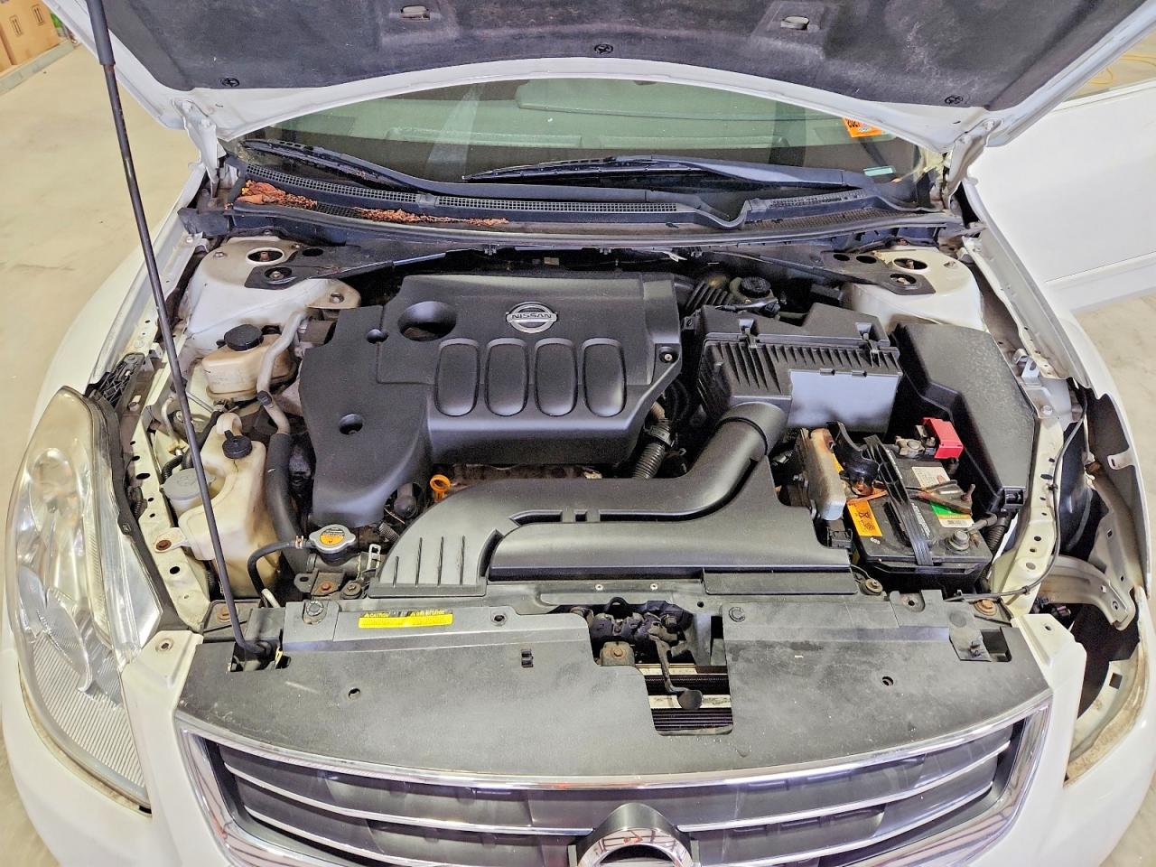 2010 NISSAN ALTIMA