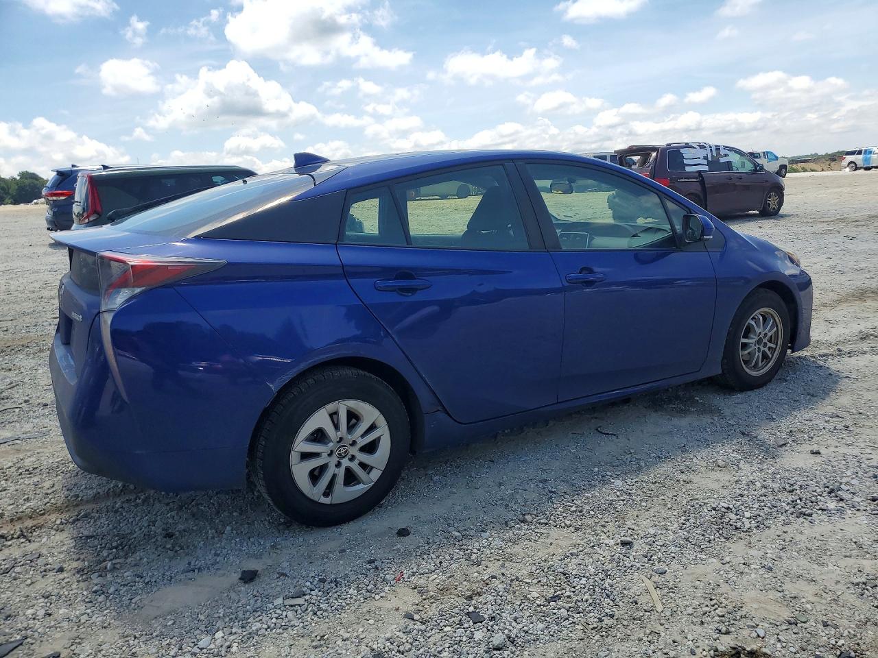 2016 TOYOTA PRIUS