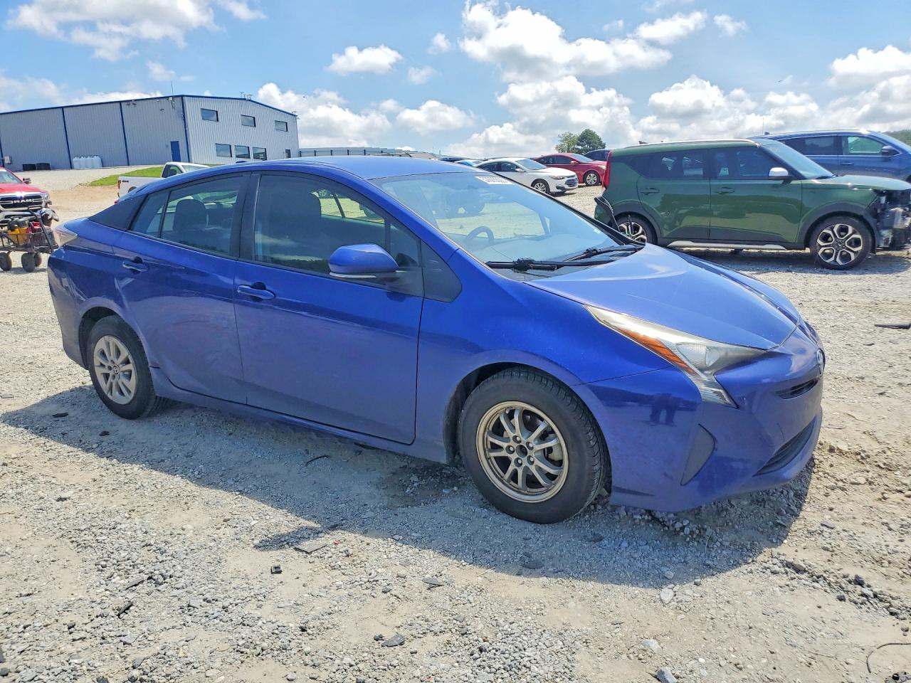 2016 TOYOTA PRIUS
