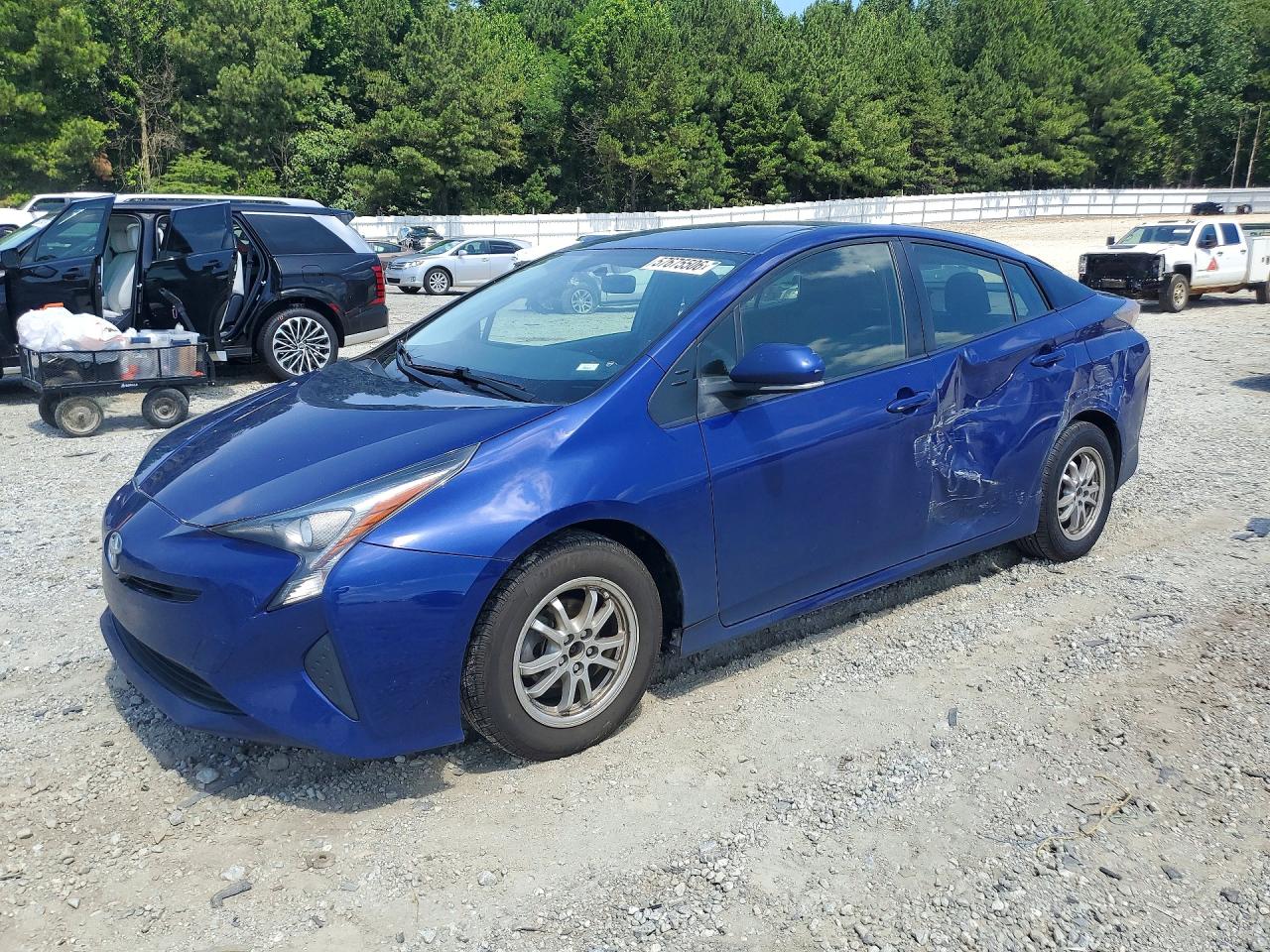 2016 TOYOTA PRIUS