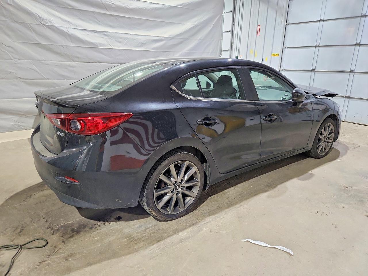 2018 MAZDA 3