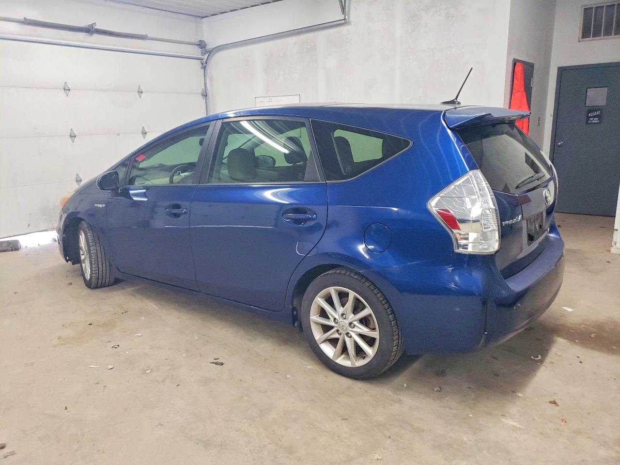2013 TOYOTA PRIUS