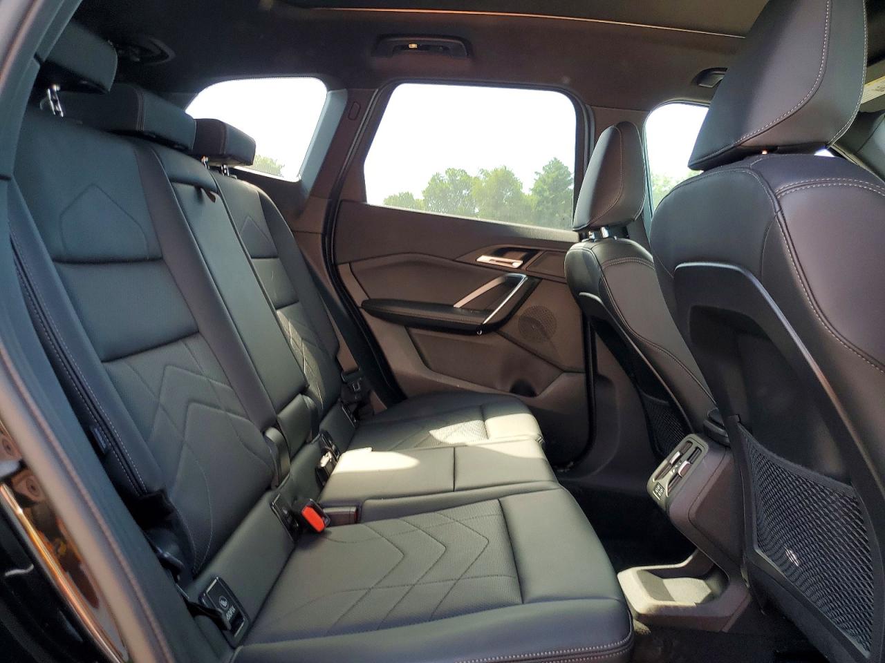 2024 BMW X1