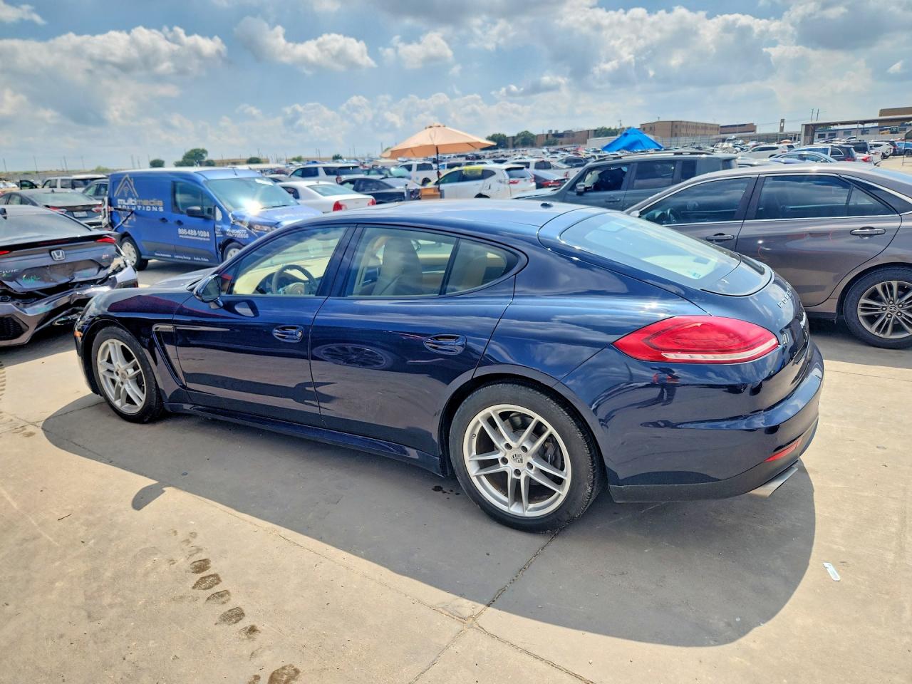 2014 PORSCHE PANAMERA