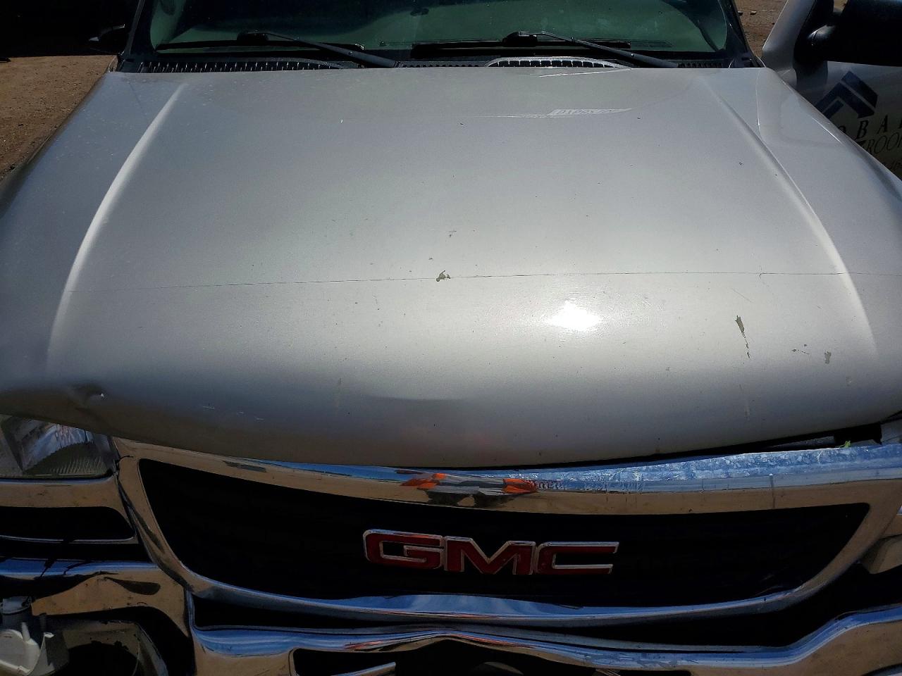 2005 GMC SIERRA