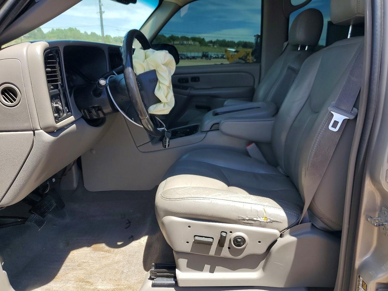 2005 GMC SIERRA