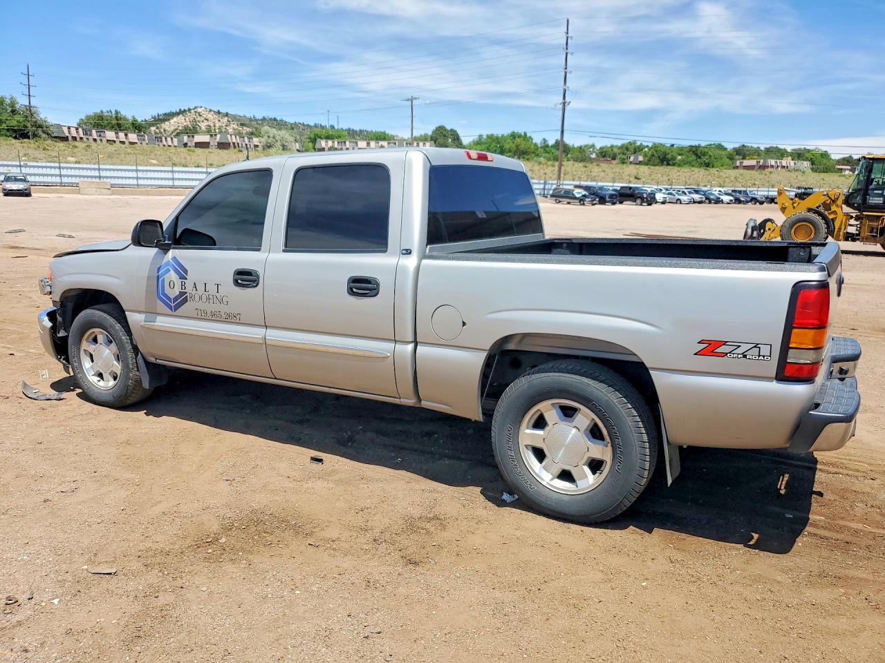 2005 GMC SIERRA