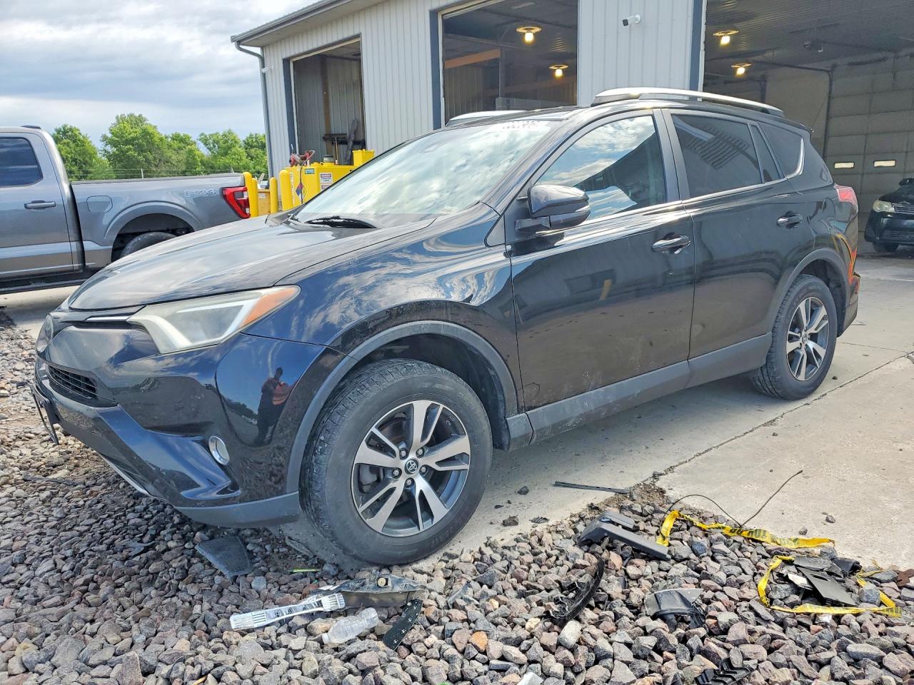 2017 TOYOTA RAV4