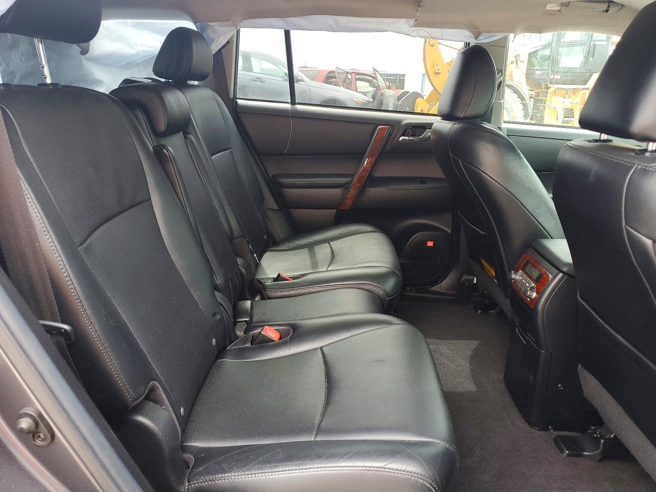 2012 TOYOTA HIGHLANDER