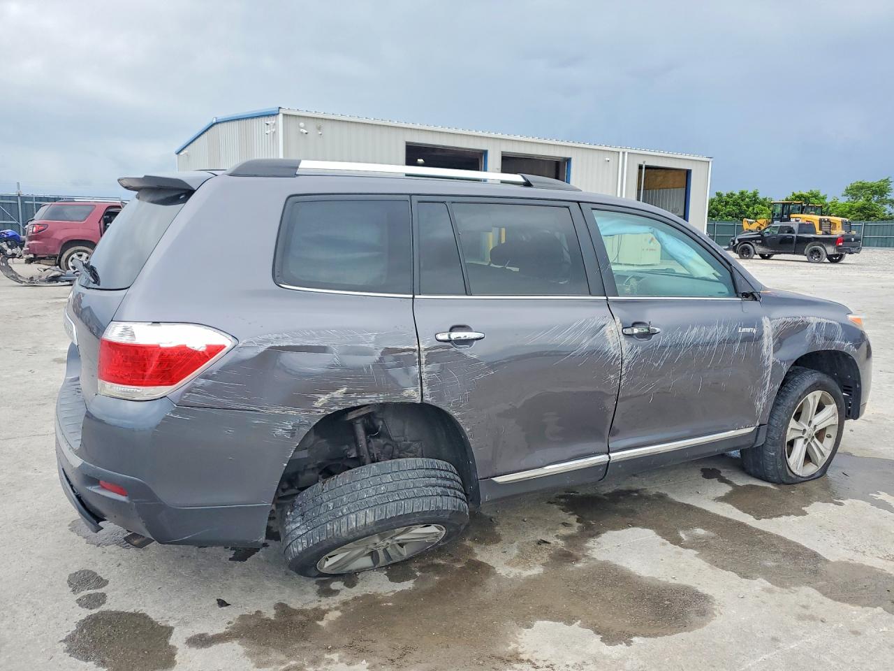 2012 TOYOTA HIGHLANDER