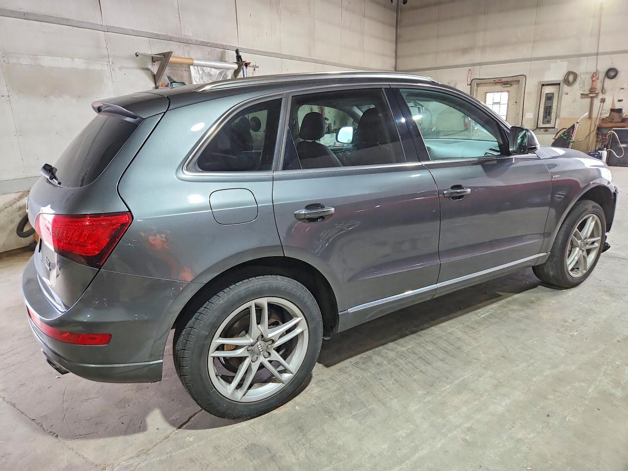 2016 AUDI Q5