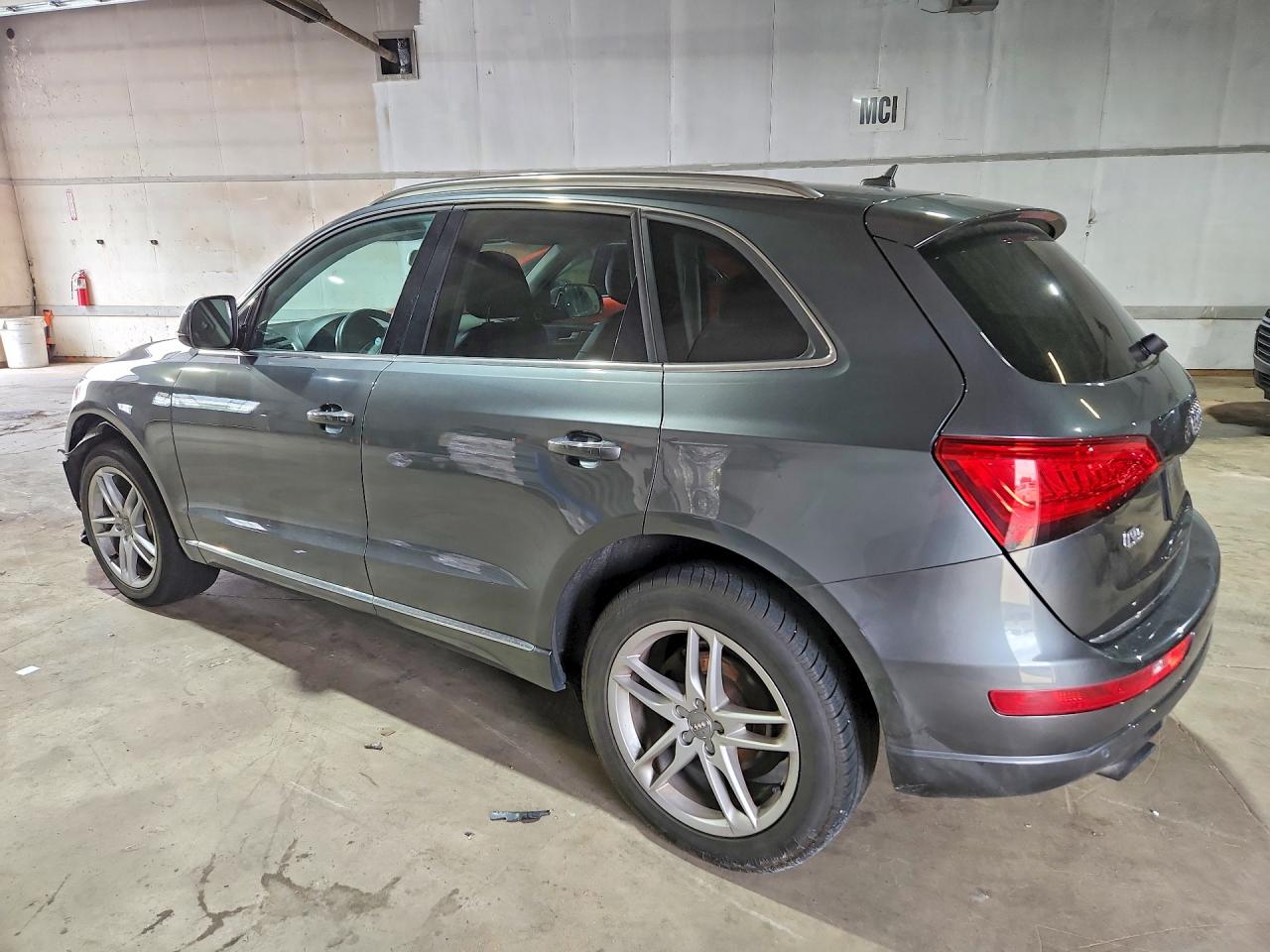 2016 AUDI Q5
