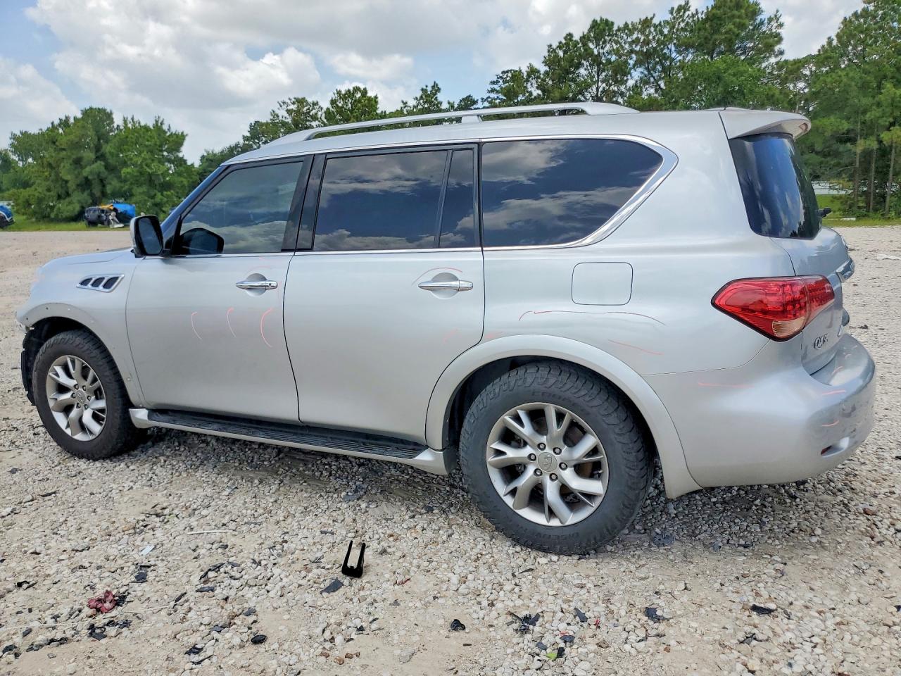 2011 INFINITI QX56