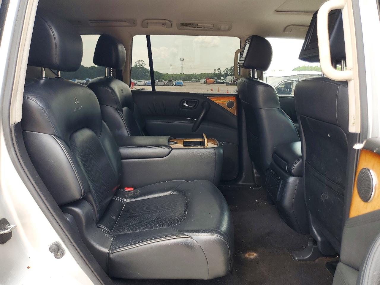 2011 INFINITI QX56