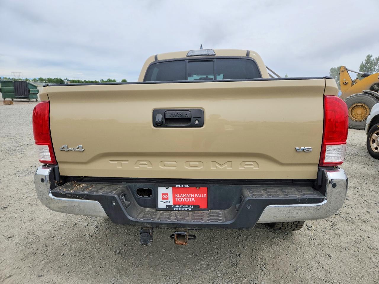 2017 TOYOTA TACOMA