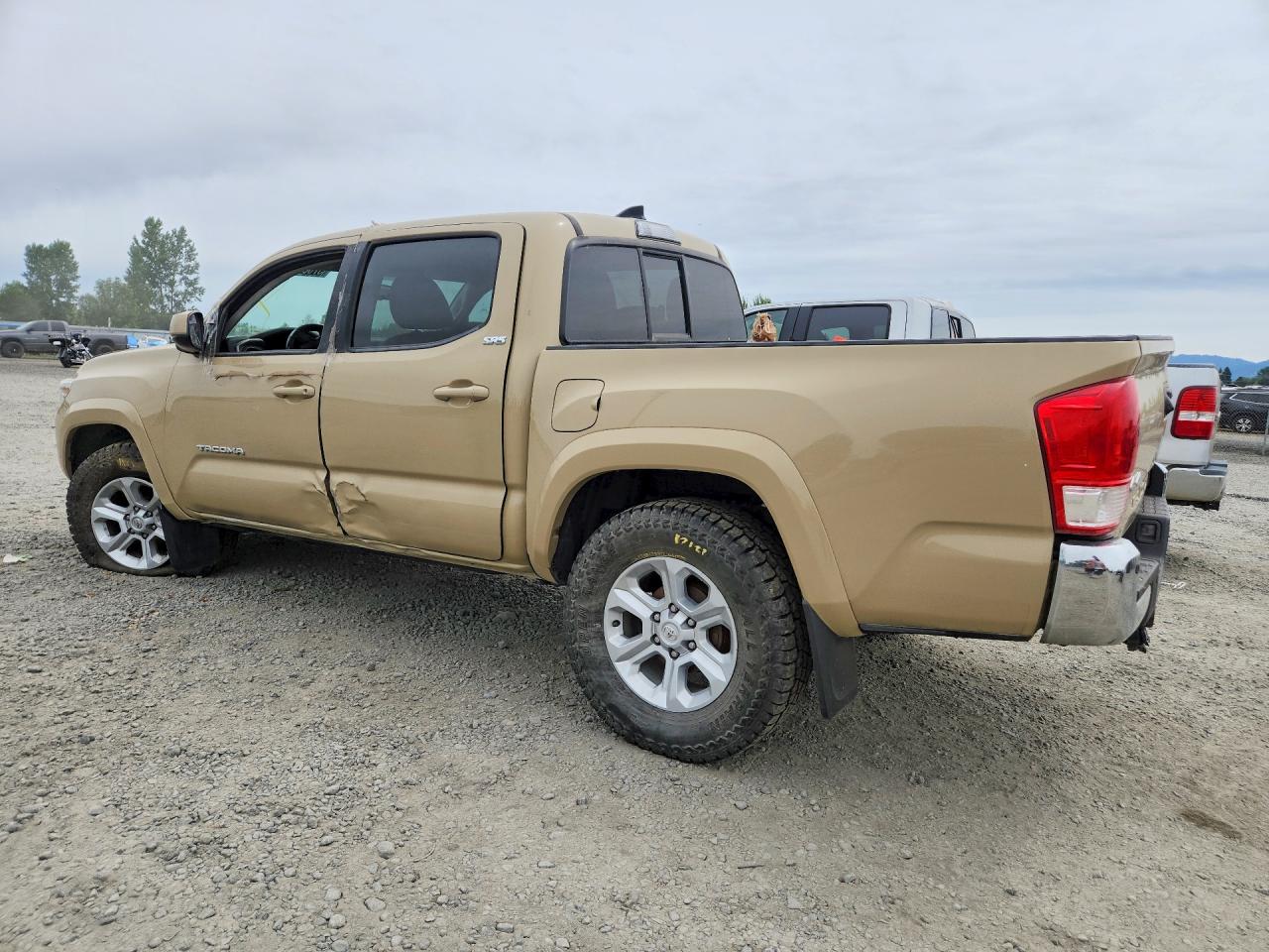 2017 TOYOTA TACOMA
