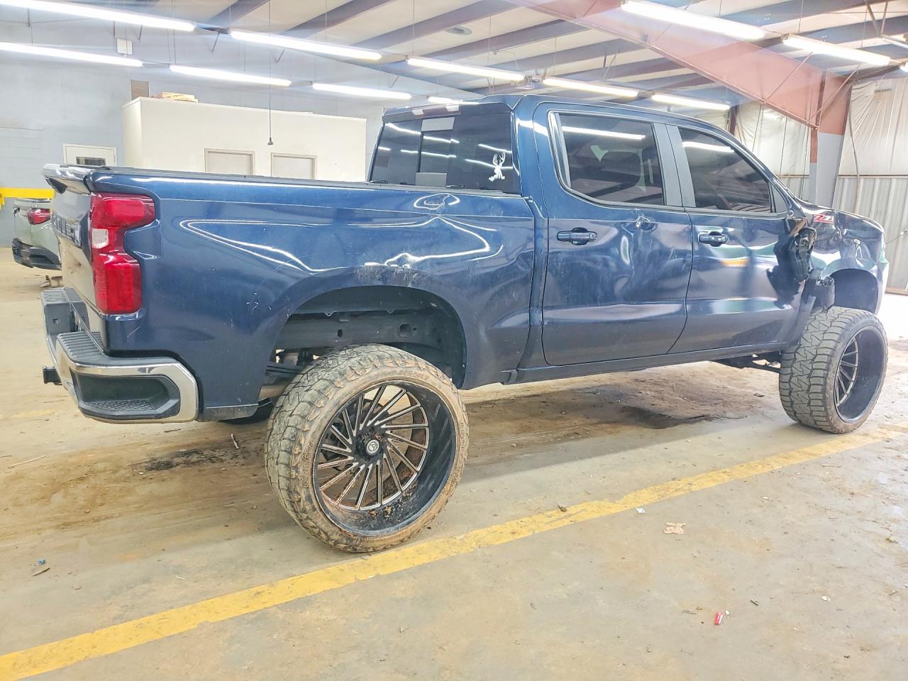 2020 CHEVROLET SILVERADO