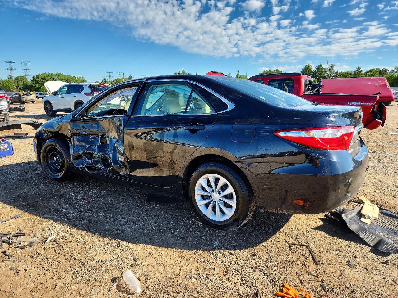 2016 TOYOTA CAMRY