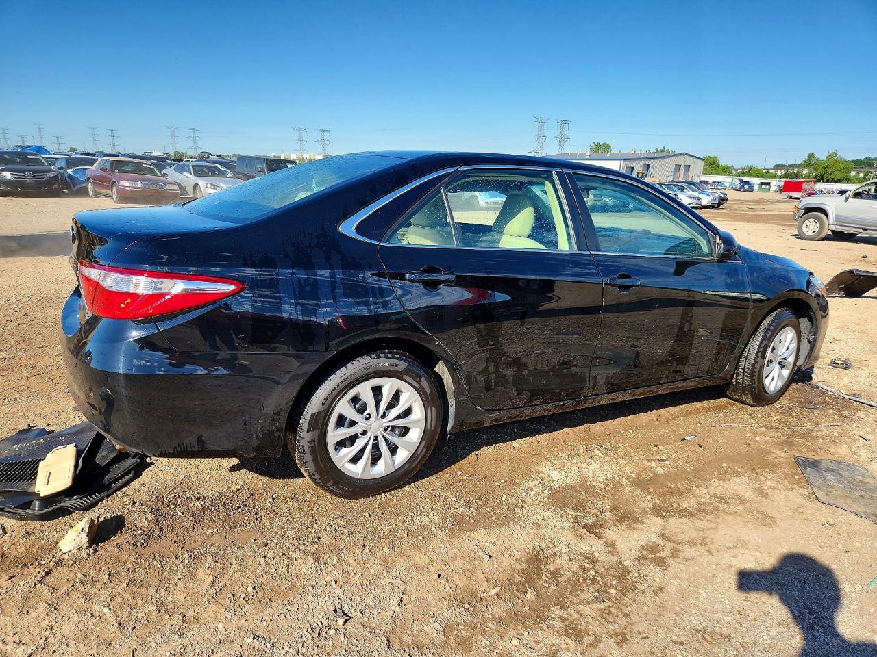 2016 TOYOTA CAMRY