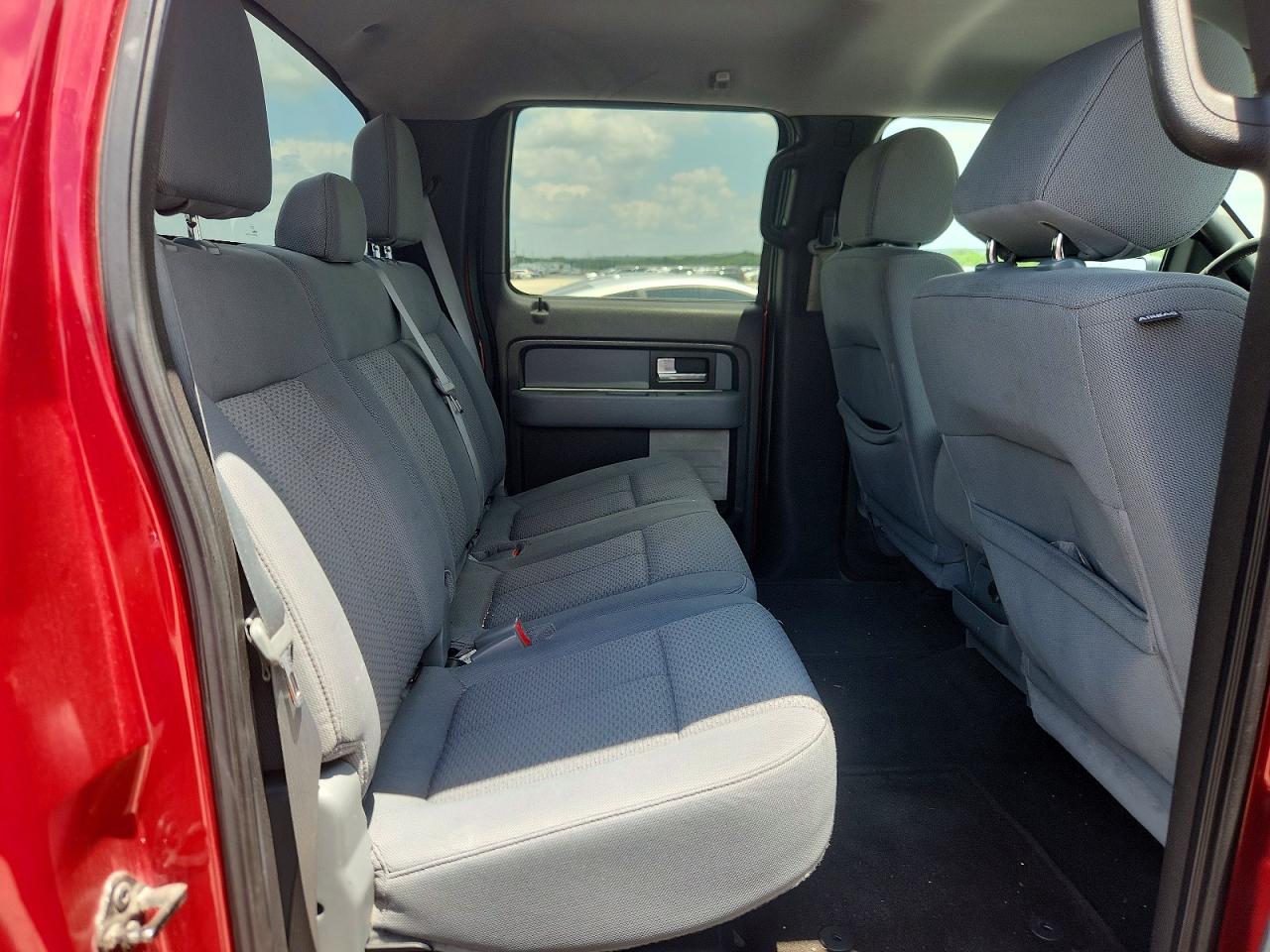2013 FORD F150