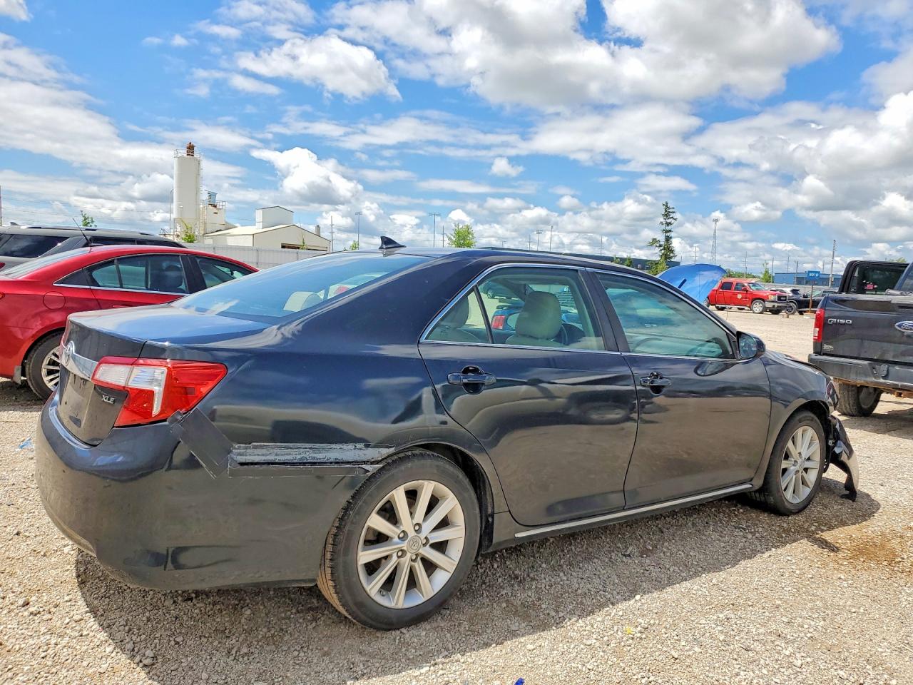 2012 TOYOTA CAMRY
