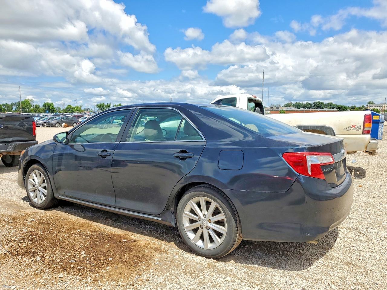 2012 TOYOTA CAMRY