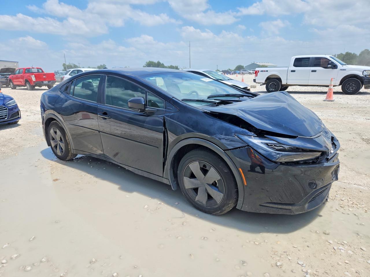 2024 TOYOTA PRIUS