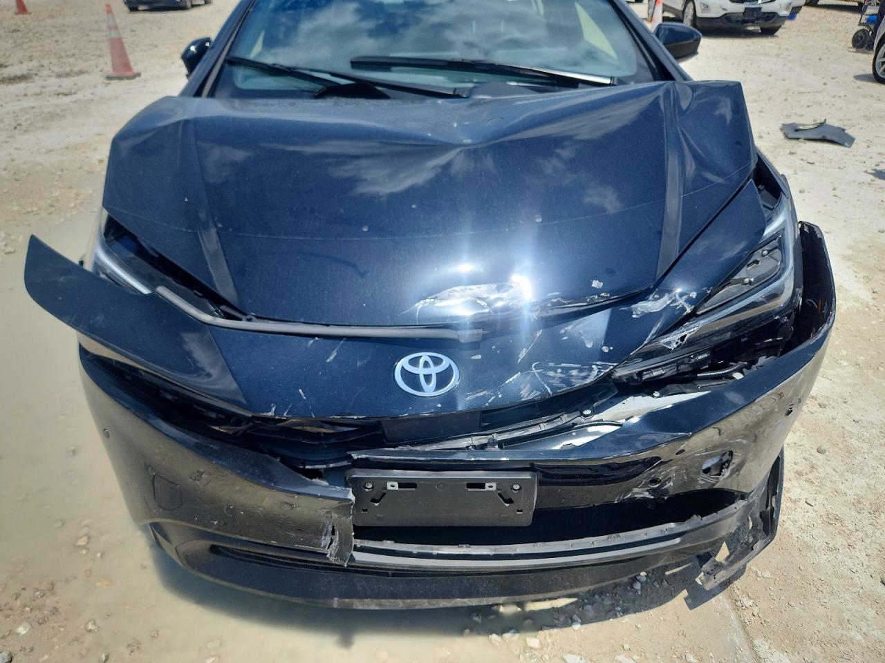 2024 TOYOTA PRIUS