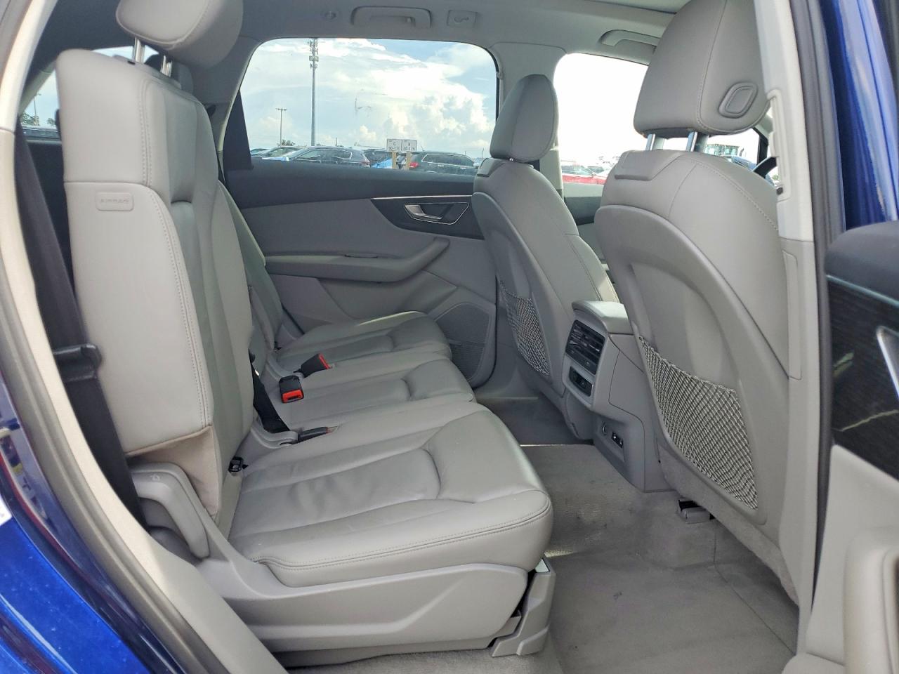 2022 AUDI Q7