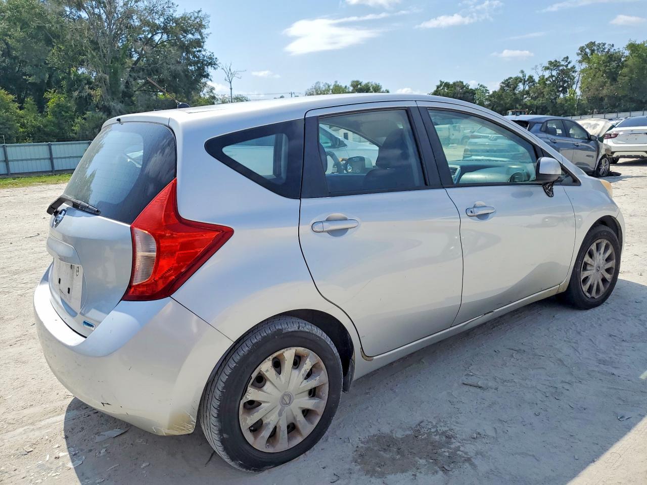 2014 NISSAN VERSA