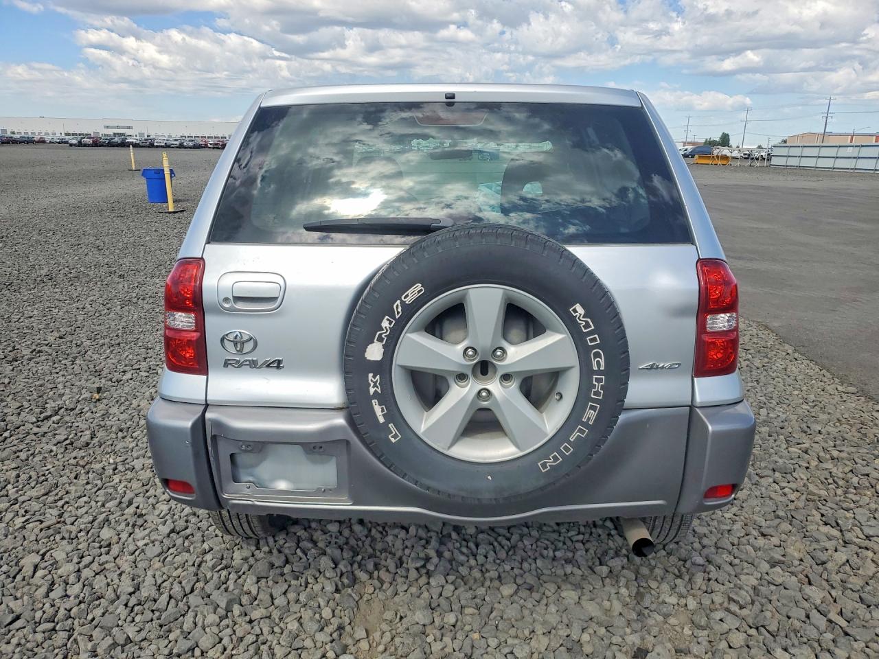 2004 TOYOTA RAV4
