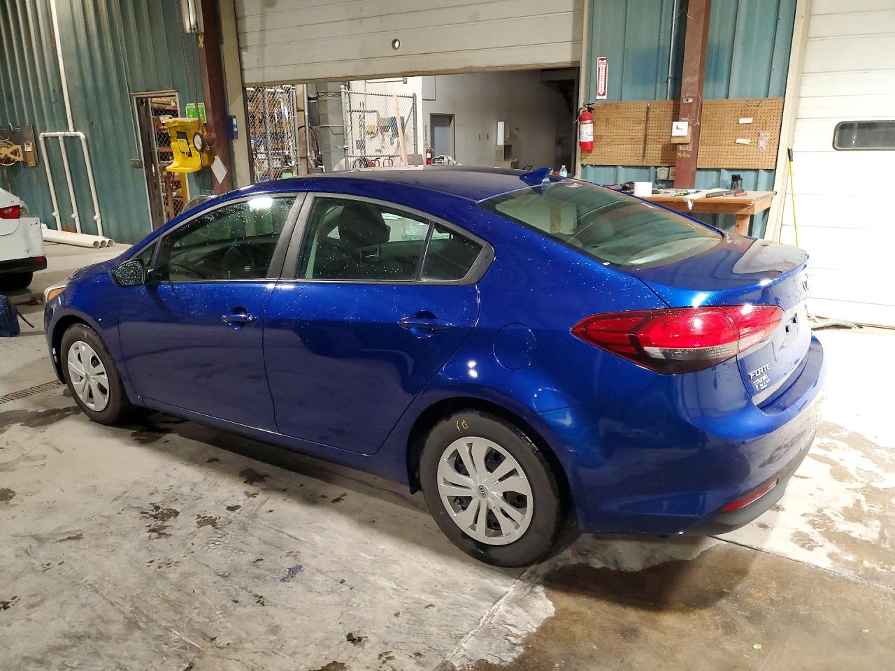 2017 KIA FORTE