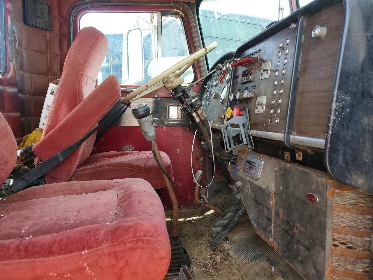 1984 PETERBILT ALL OTHER