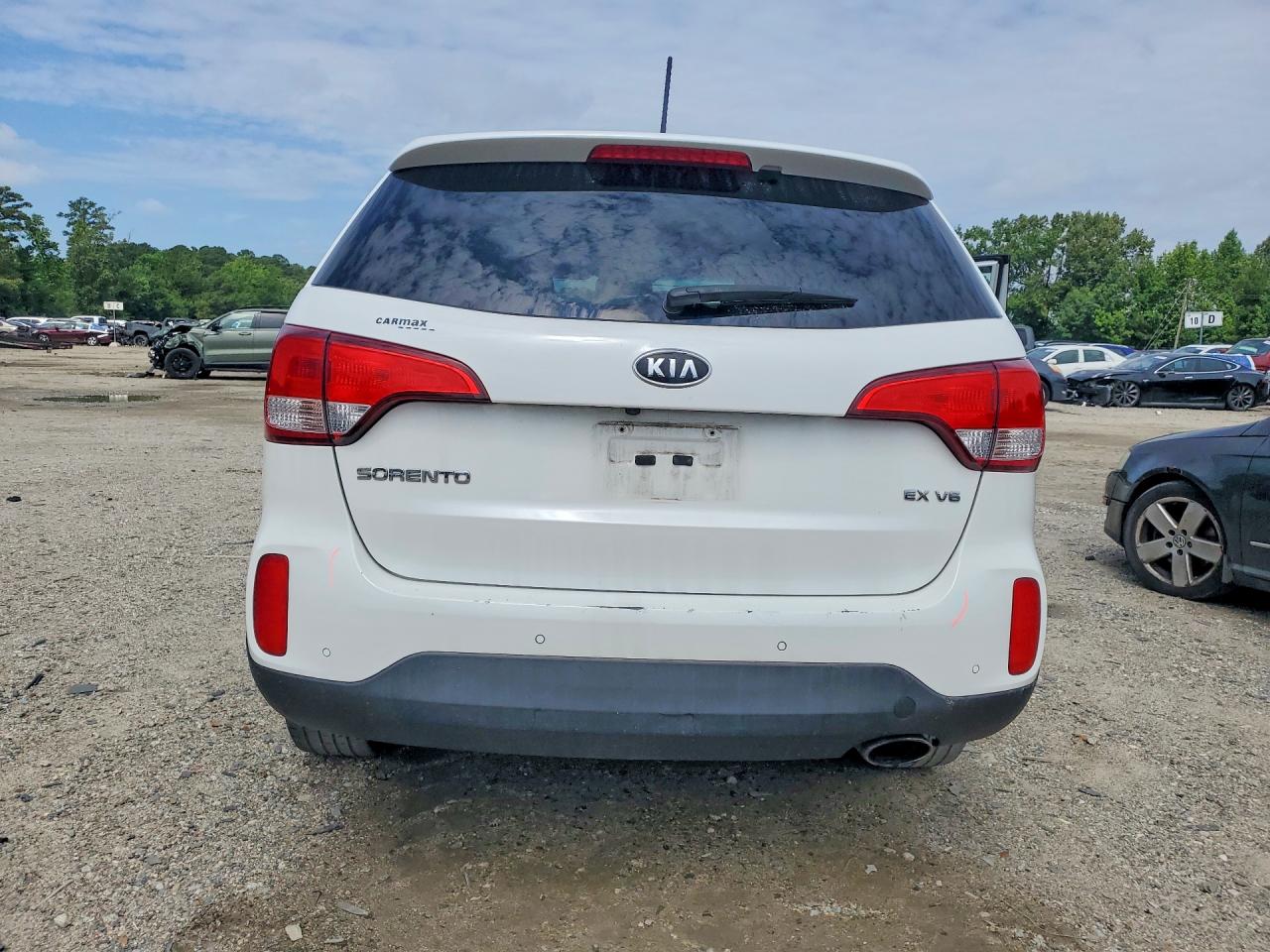 2015 KIA SORENTO