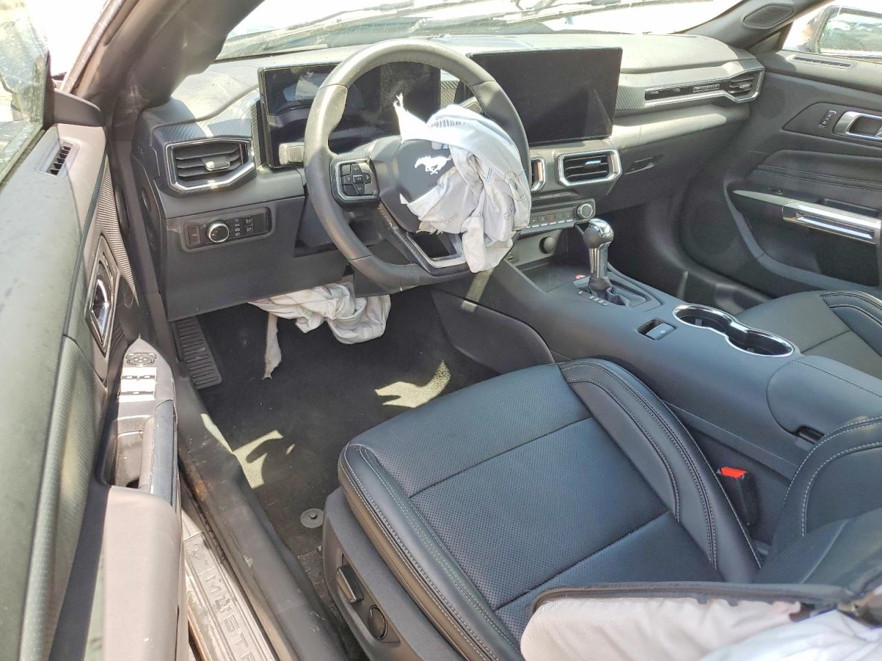 2026 FORD MUSTANG