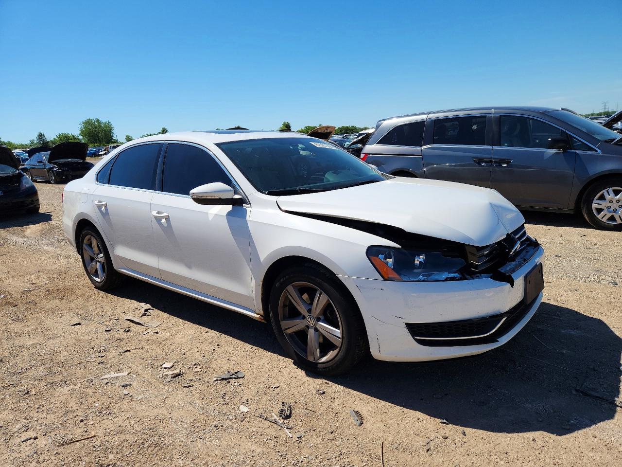 2012 VOLKSWAGEN PASSAT