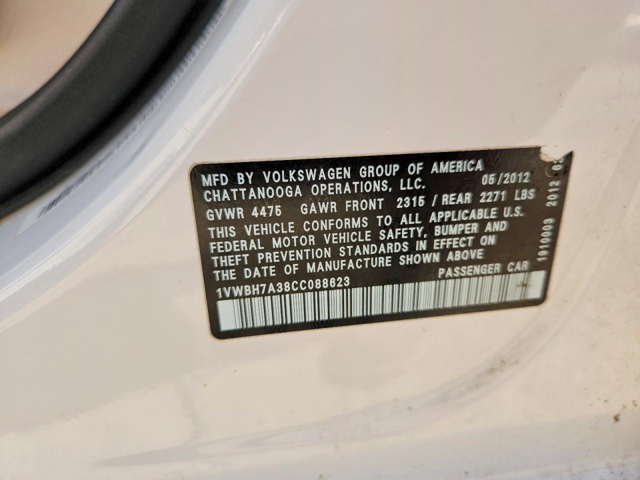 2012 VOLKSWAGEN PASSAT