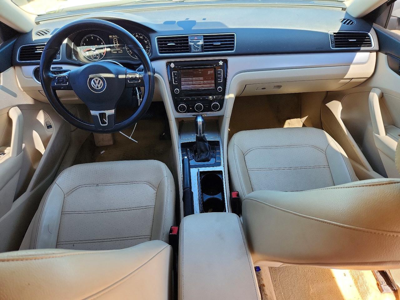 2012 VOLKSWAGEN PASSAT