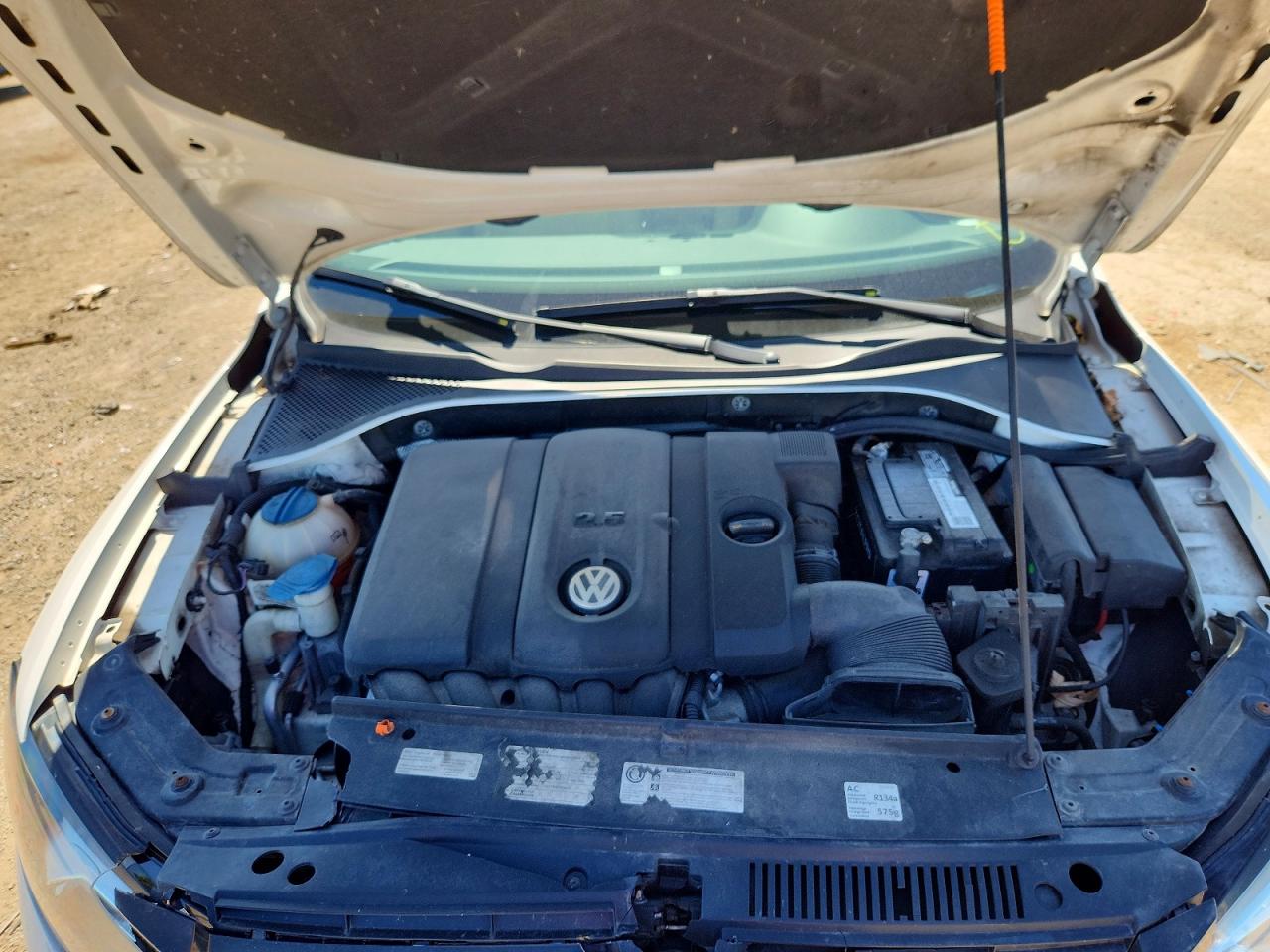 2012 VOLKSWAGEN PASSAT
