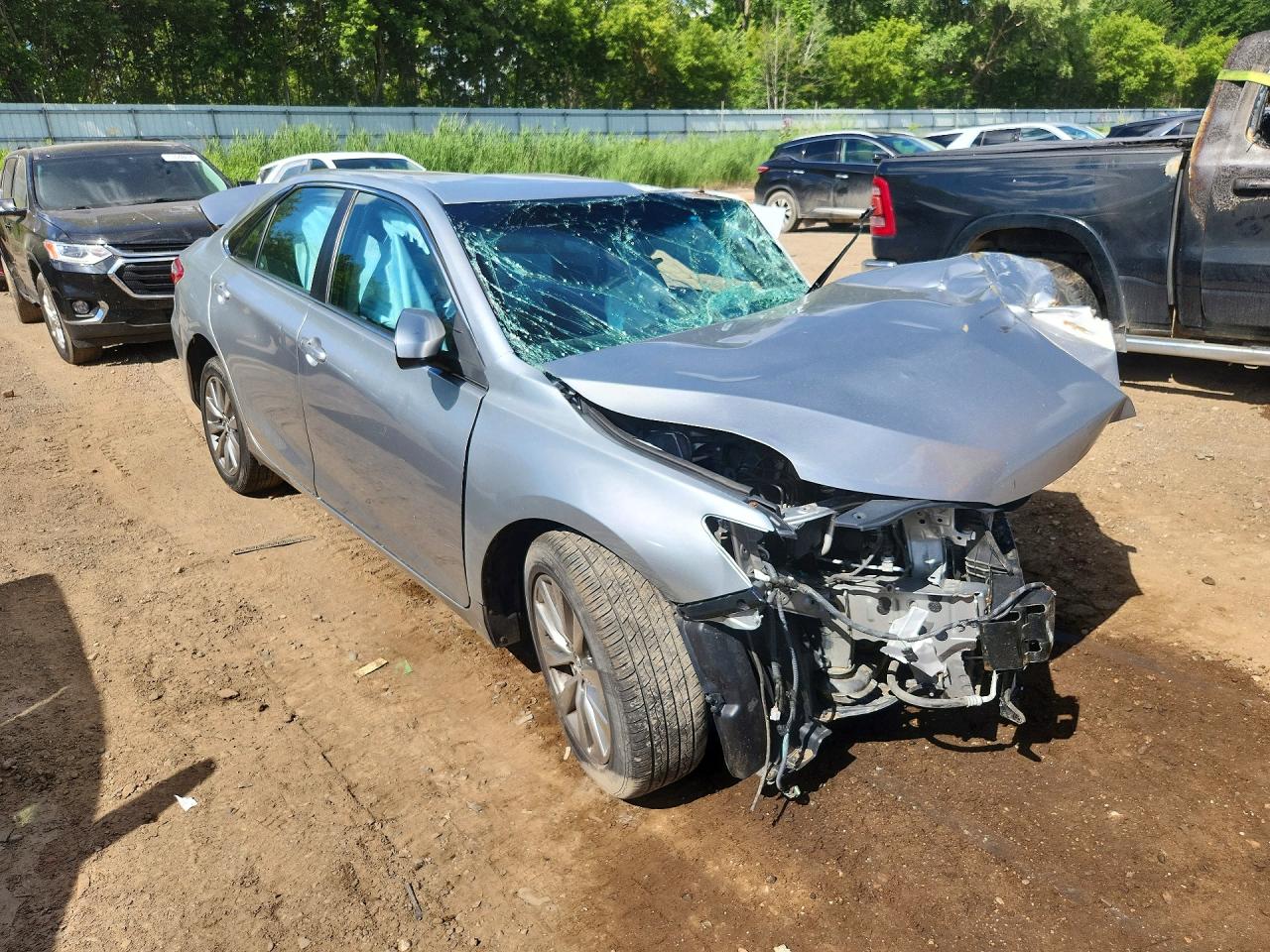 2016 TOYOTA CAMRY
