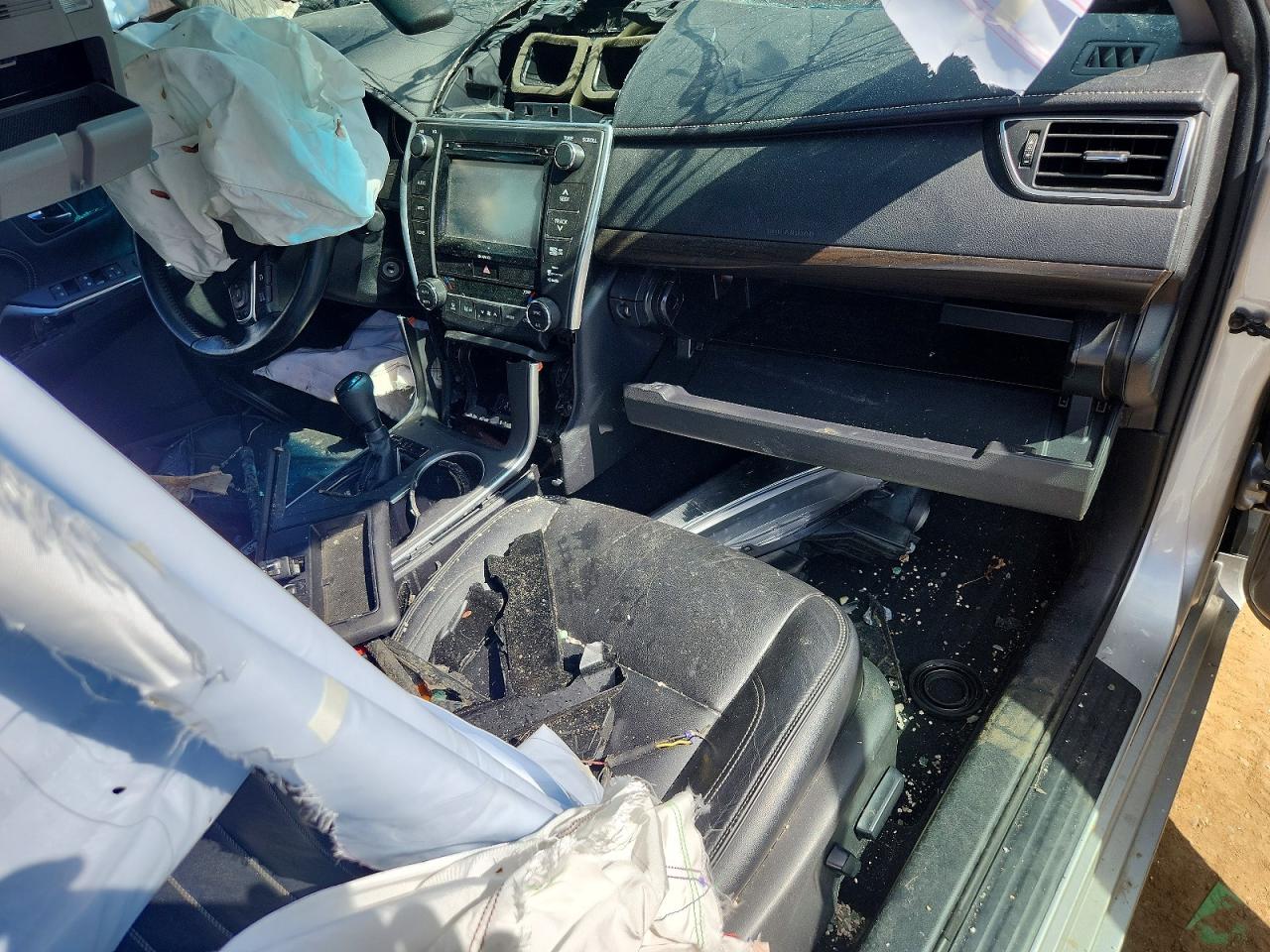 2016 TOYOTA CAMRY