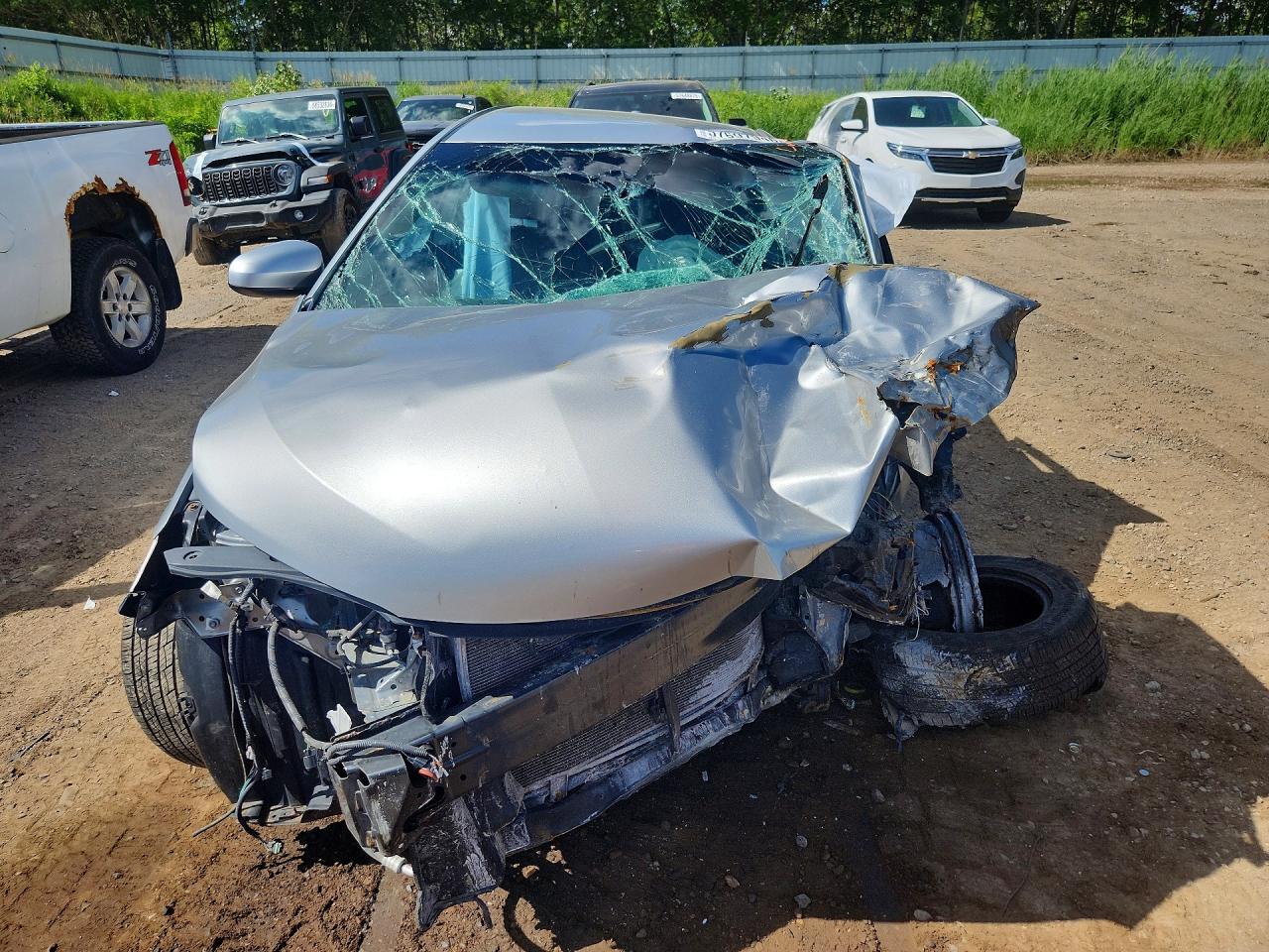 2016 TOYOTA CAMRY