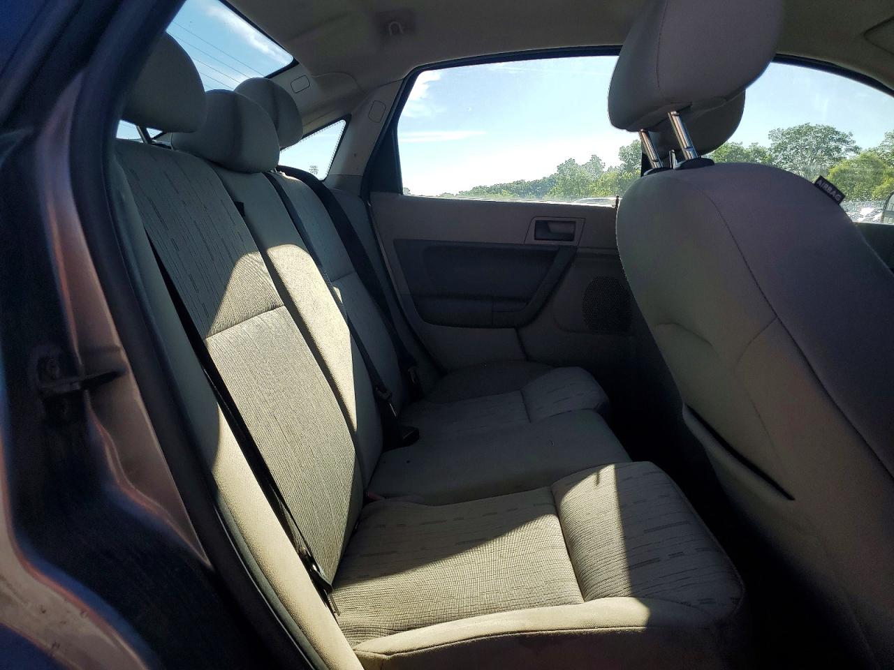 2010 FORD FOCUS