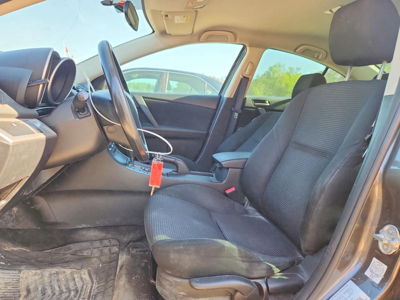 2013 MAZDA 3