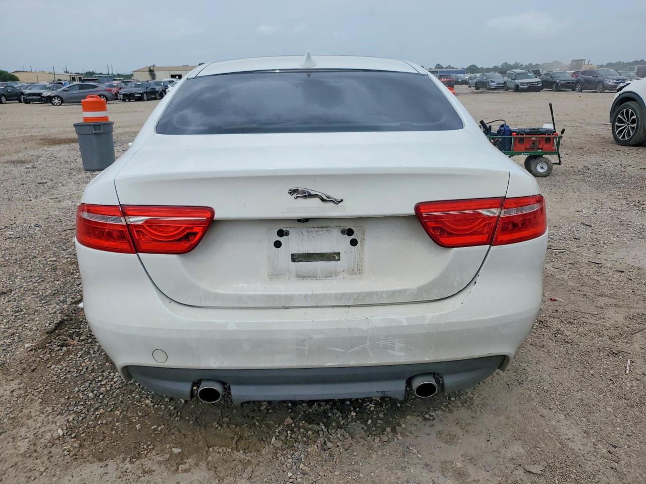 2017 JAGUAR XE