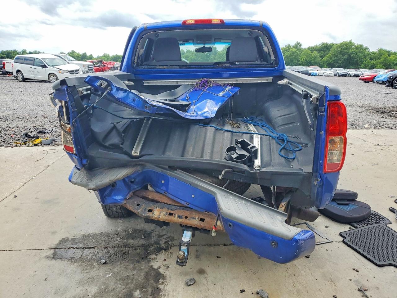 2013 NISSAN FRONTIER