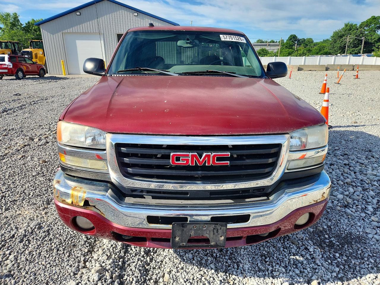 2005 GMC SIERRA
