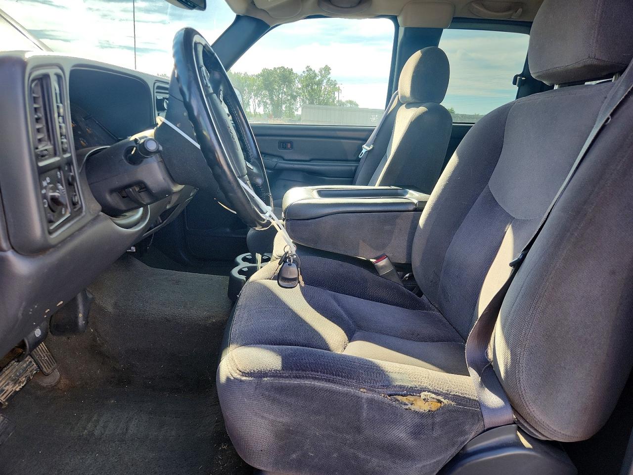2005 GMC SIERRA