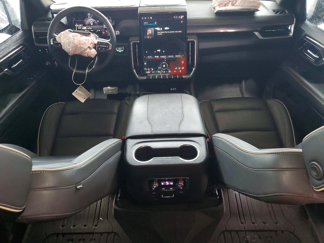 2025 GMC YUKON